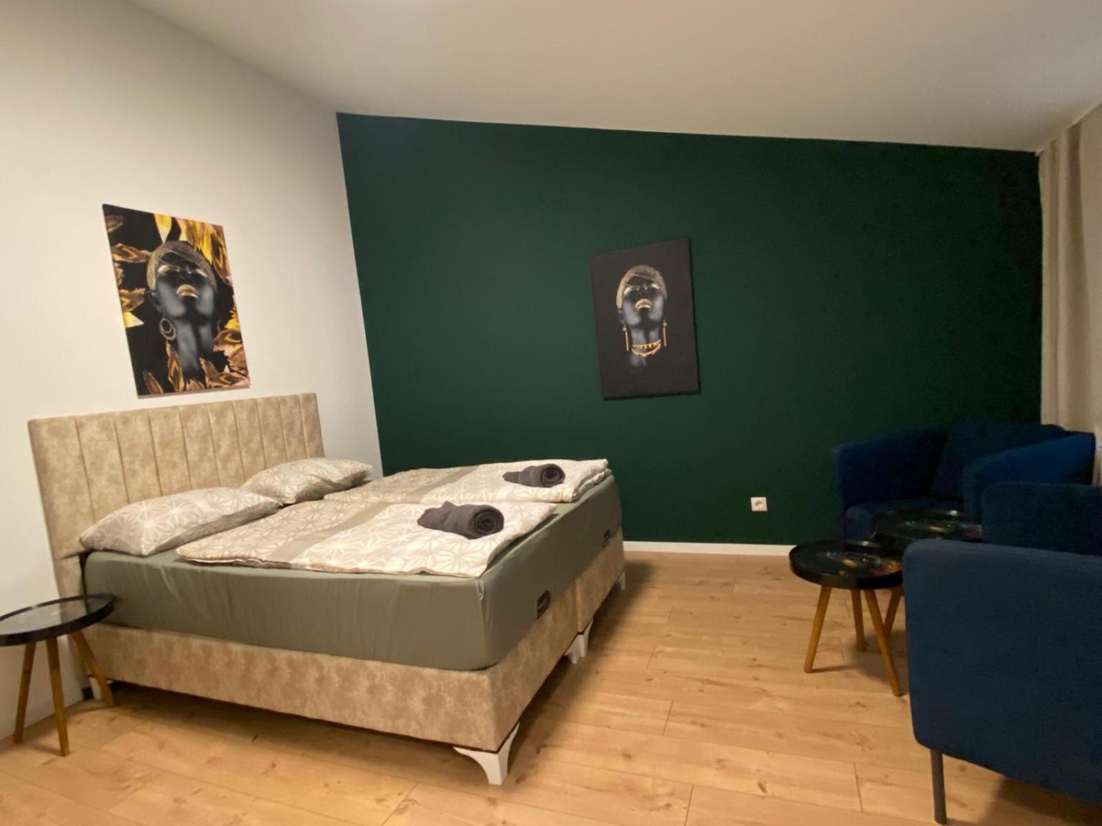 8 Fully Equipped Studio Shared Apt W Terrace Margareten Viyana Dış mekan fotoğraf