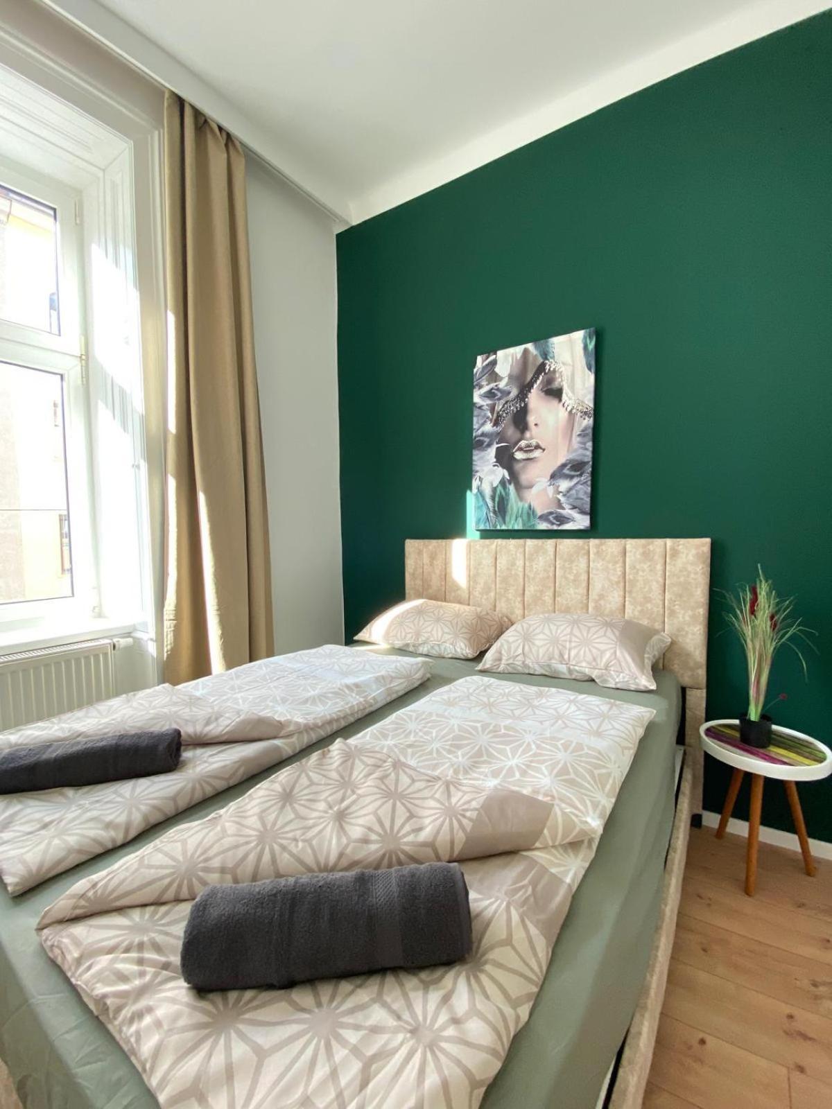 8 Fully Equipped Studio Shared Apt W Terrace Margareten Viyana Dış mekan fotoğraf