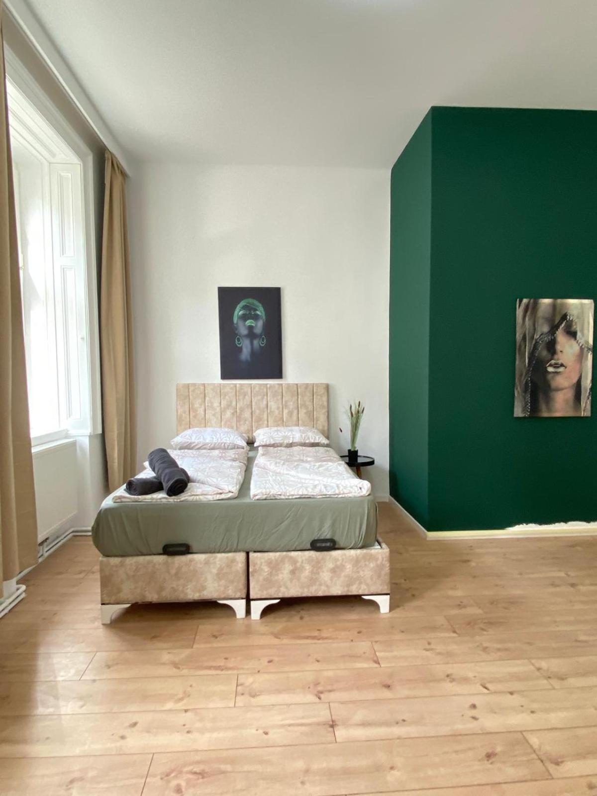 8 Fully Equipped Studio Shared Apt W Terrace Margareten Viyana Dış mekan fotoğraf