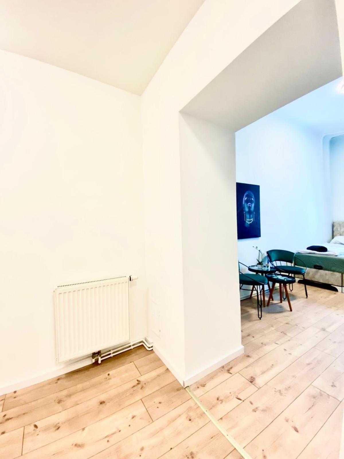 8 Fully Equipped Studio Shared Apt W Terrace Margareten Viyana Dış mekan fotoğraf